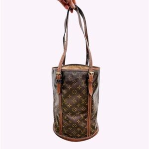 Louis Vuitton GM Bucket Bag